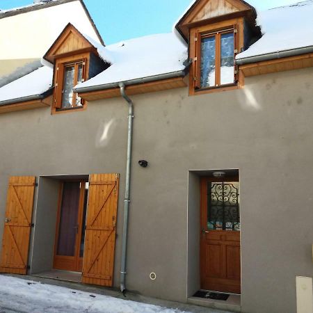 Locations Vacances A La Montagne Sarrancolin Exterior photo